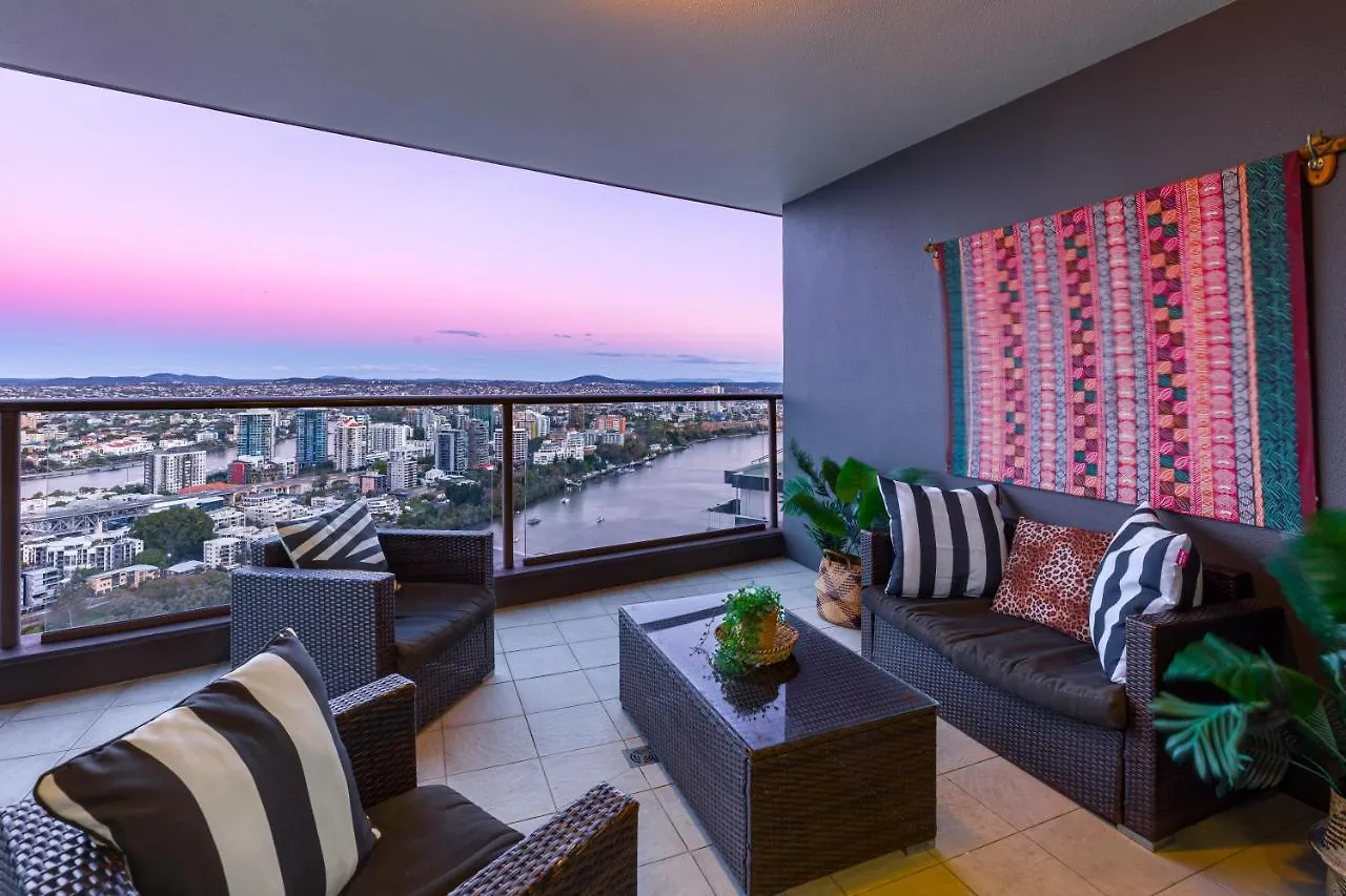 公寓 African Escape On Level 38 - Balcony With Views 布里斯班